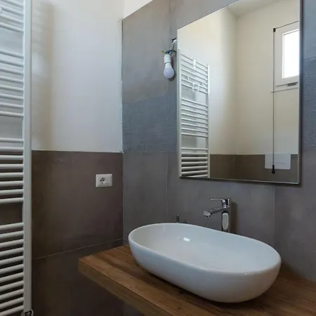 Italianway - Piazza Santa Maria 56 Apartment *